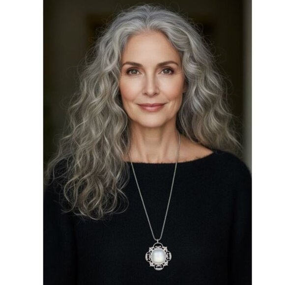 STATEMENT NECKLACE - Long silver jeweled medallion at base - Picture 1 of 5